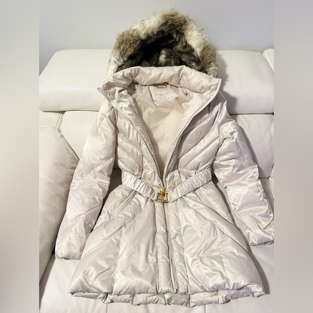 New Laundry By Shelli Segal Women's Off-white Puffer Coat with Fur Hood
